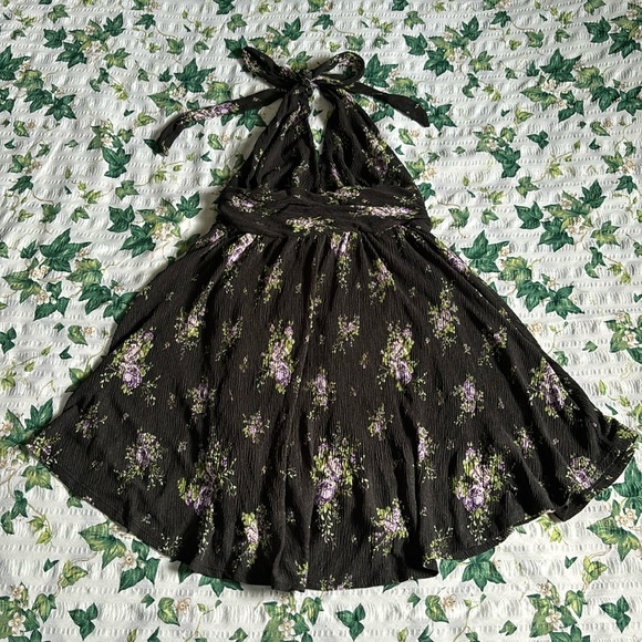 {NWOT} WILD FABLE Black Floral Halter Dress - Picture 2 of 4